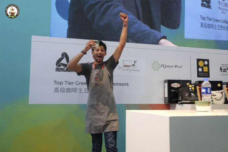 Costa Rica Gabriel Céspedes ganador campeonato mundial de catacion