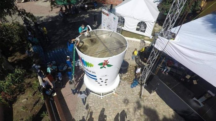 Honduras rompe el Guinness Récords de la taza de café más grande del mundo